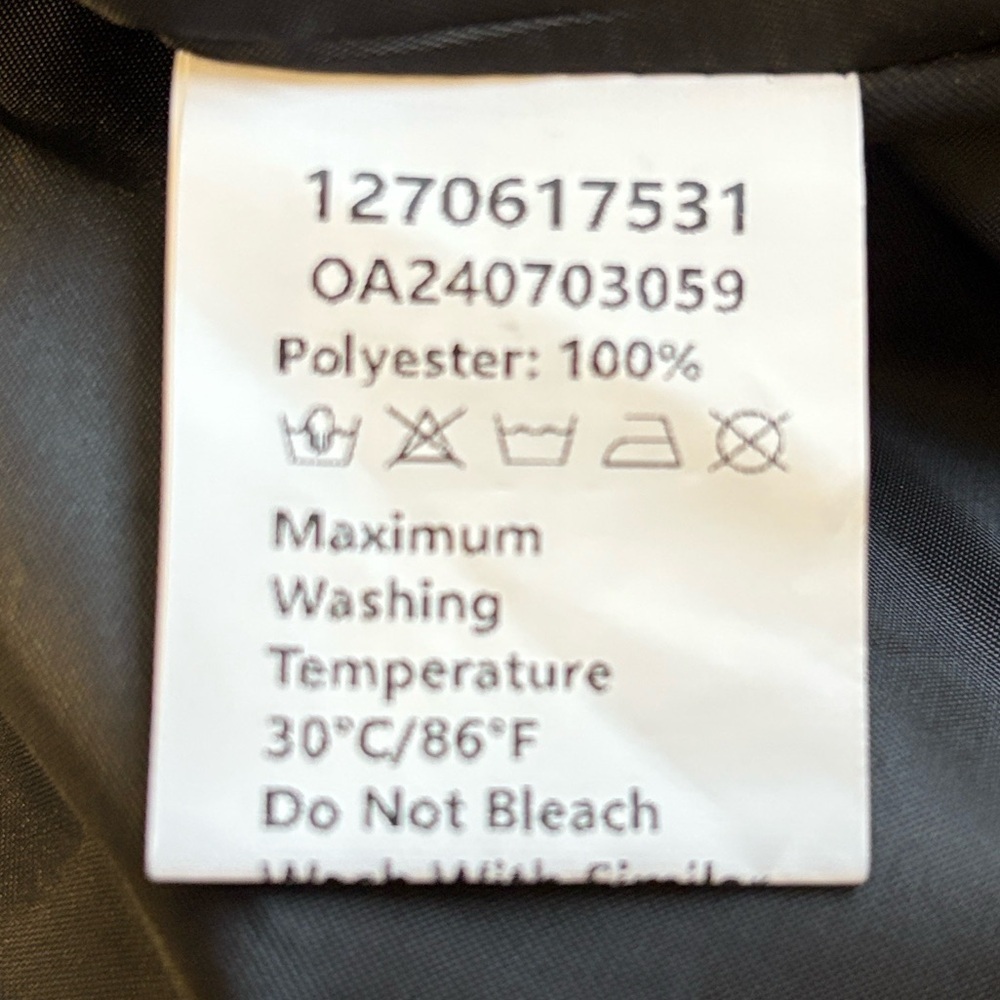 Commense Oversized Statement Shoulder Black Short… - image 6